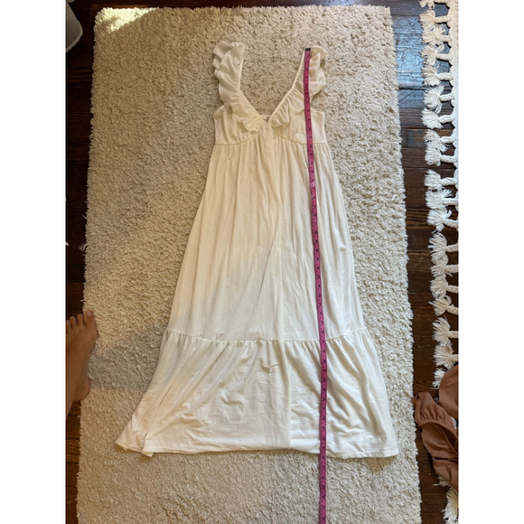 Women's Caution to the Wind Cream Ruffle V-Neck Maxi Dress Small - Picture 3 of 5